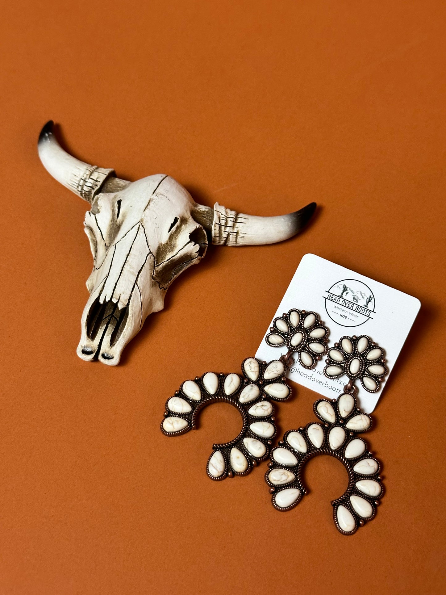 Western White Blossom Earrings 